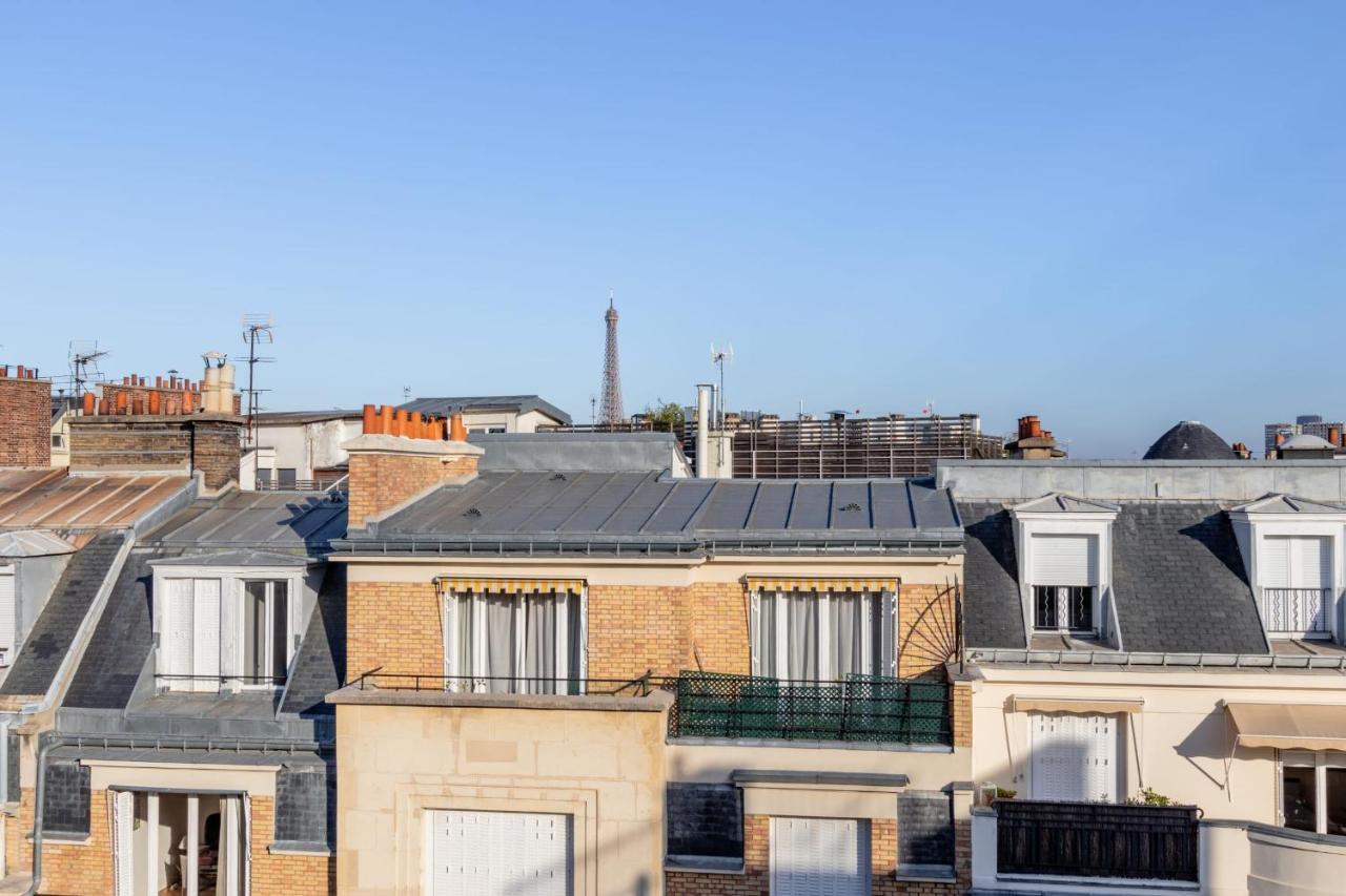 Guestready - Appartement Terrasse Vue Tour Eiffel Paris Exterior photo